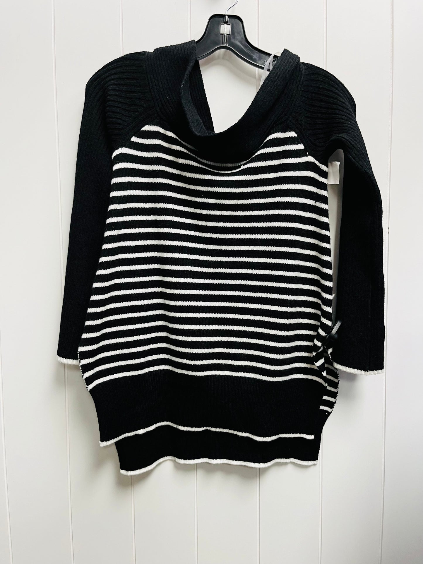 Sweater By Entro Size: S