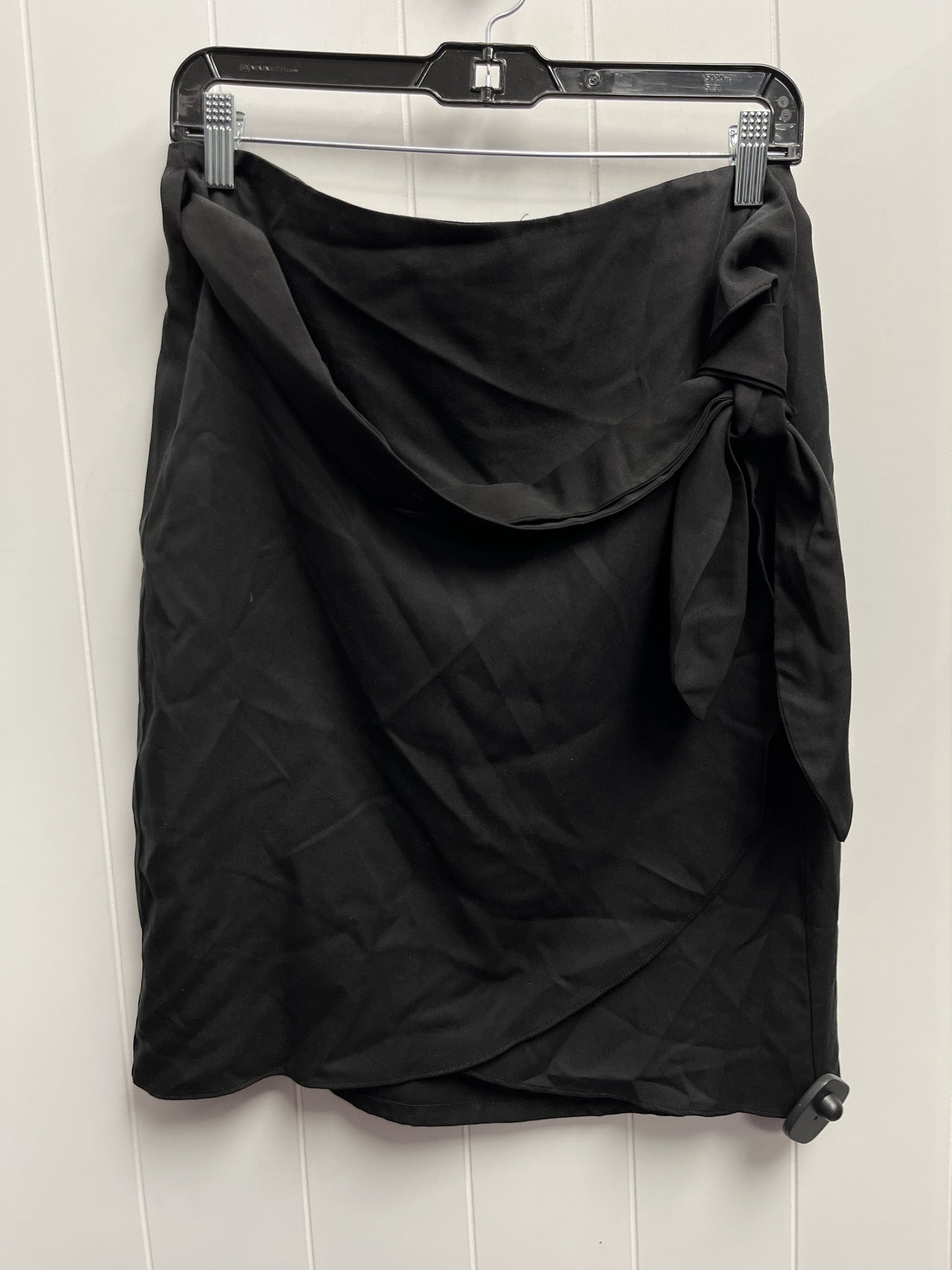 Skirt Mini & Short By vetta Size: L