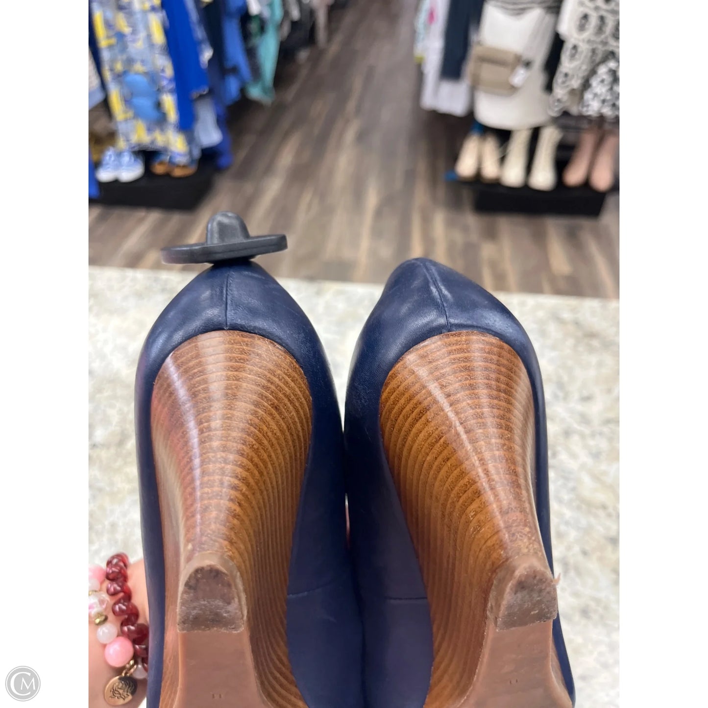 Shoes Designer By Tory Burch In Navy, Size: 11