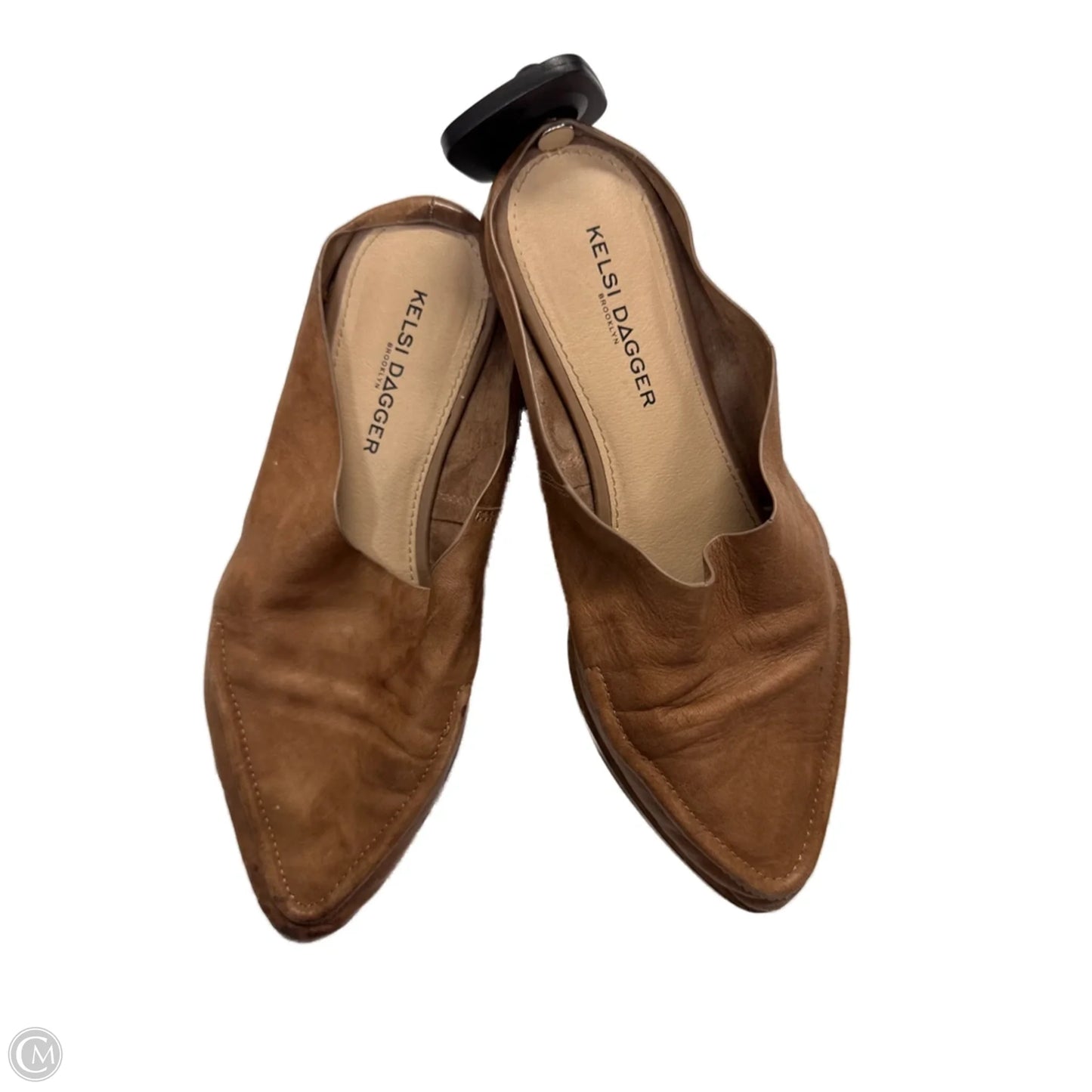 Shoes Flats By kelsi dagger In Tan, Size: 7