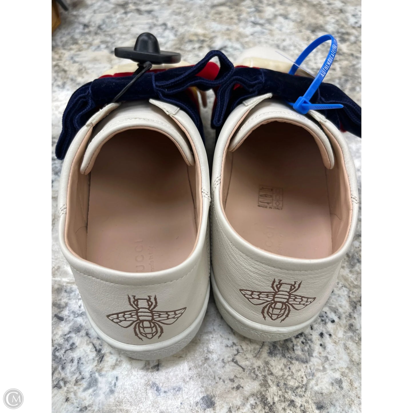 Shoes Luxury Designer By Gucci In Blue & Red & White, Size: 9