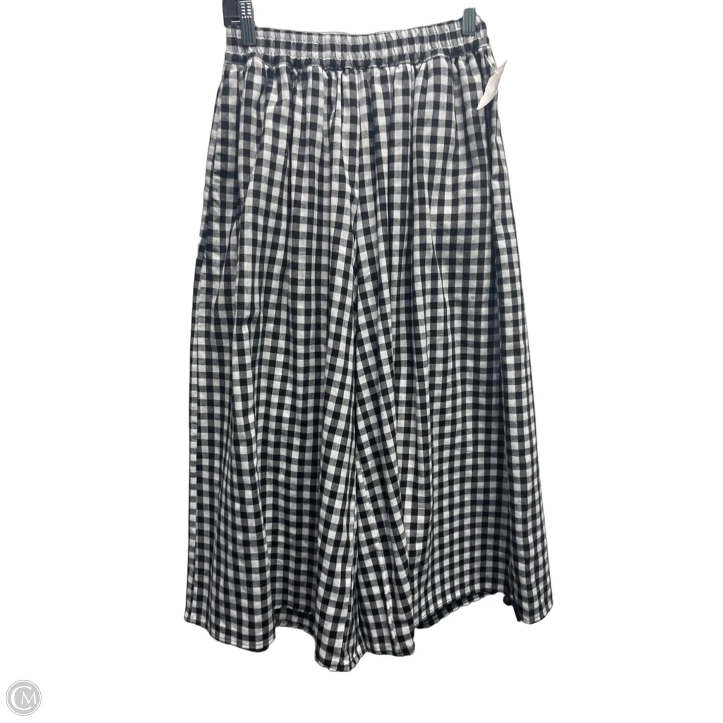 Capris By Clothes Mentor In Black & White, Size: Xs