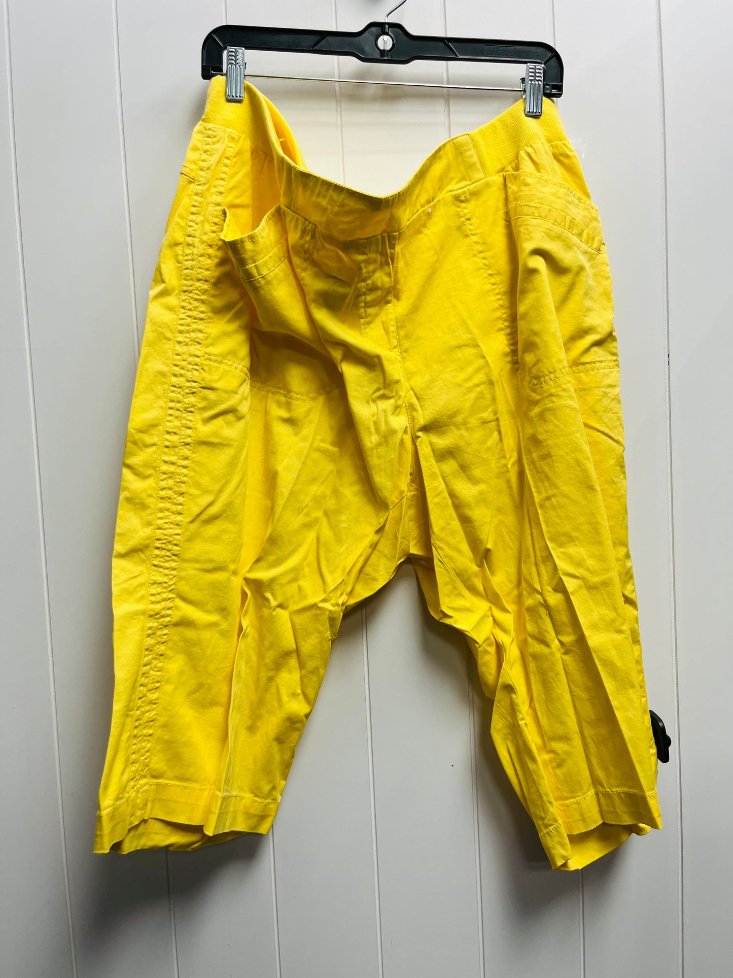 Capris By Cj Banks In Yellow, Size: 24