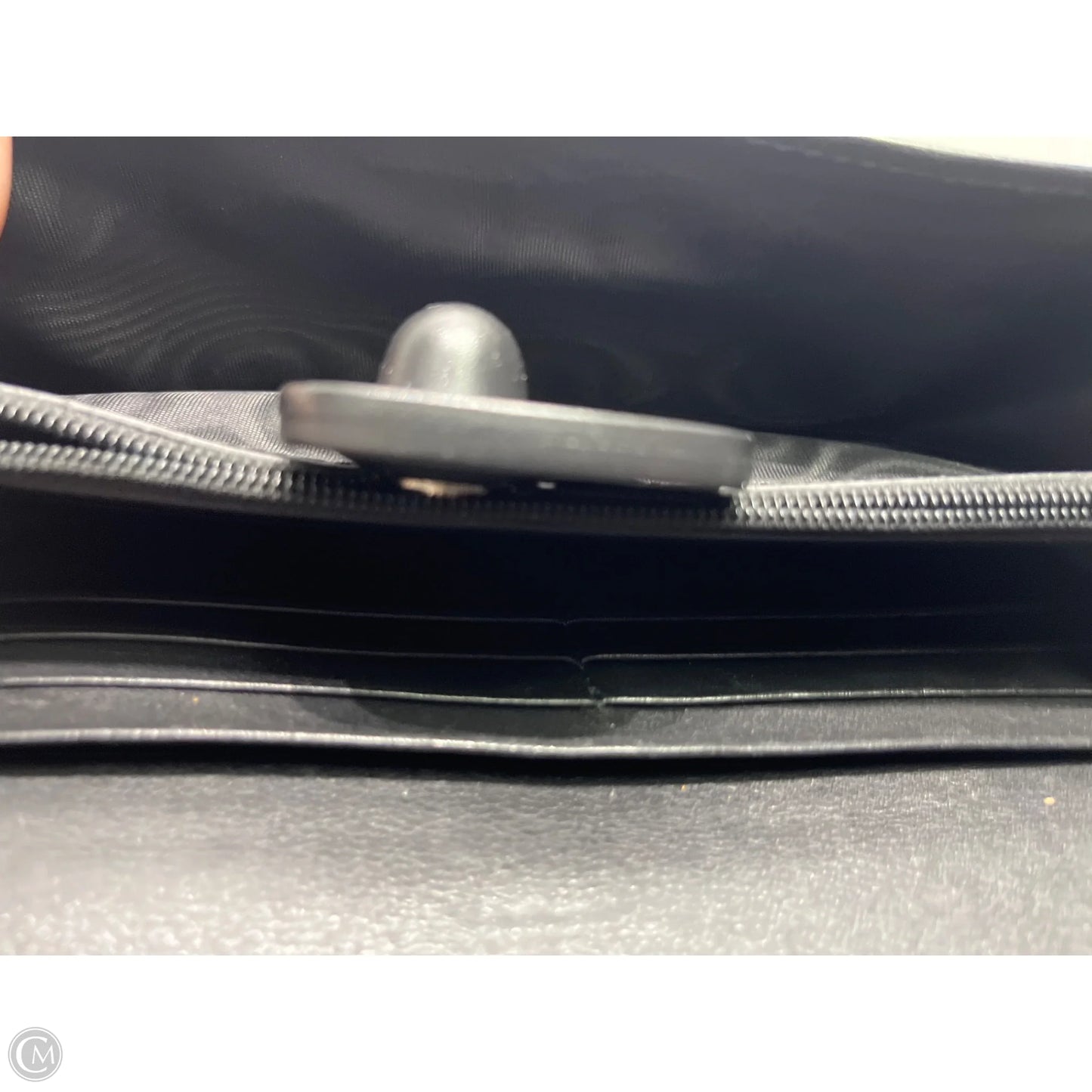 Wallet Luxury Designer By Gucci, Size: Medium