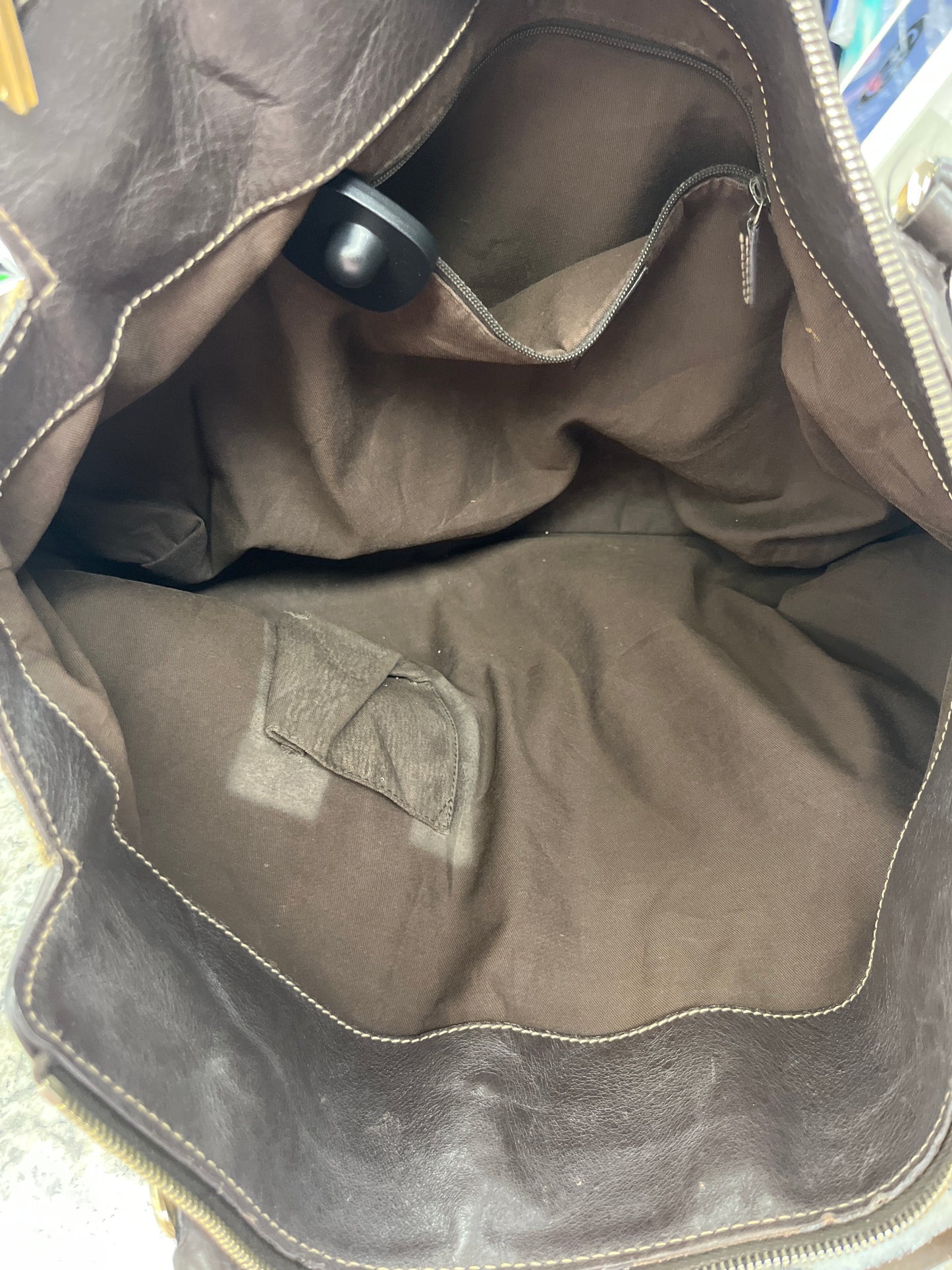 Handbag Luxury Designer By Gucci, Size: Large