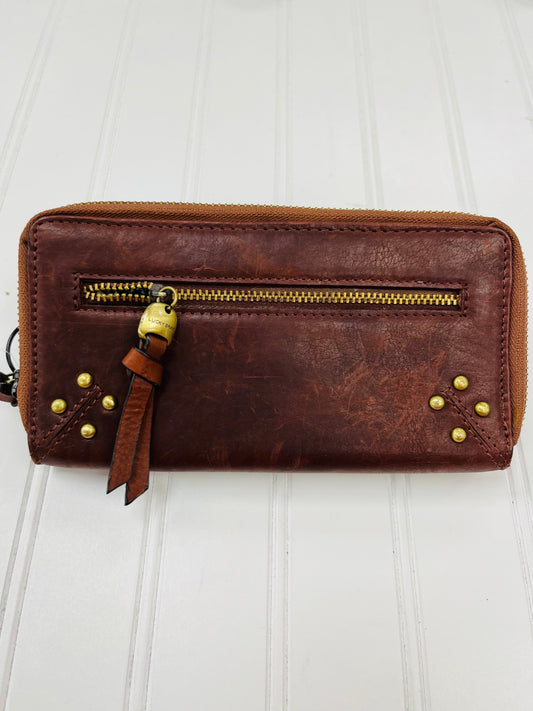 Wallet Leather By Lucky Brand  Size: Large