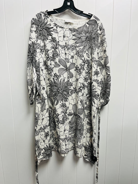 Dress Casual Short By Bryn Walker In Black & White, Size: L