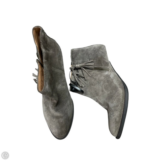 Boots Ankle Heels By Vionic In Grey, Size: 9