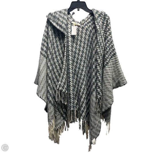 Shawl By Simply Noelle In Grey & White, Size: Osfm