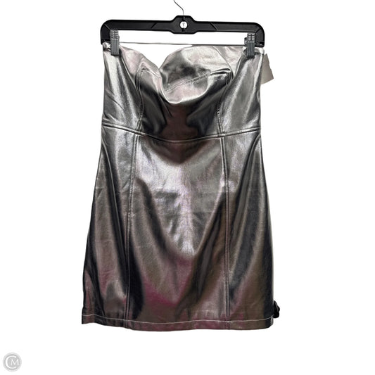 Dress Party Short By Forever 21 In Silver, Size: L
