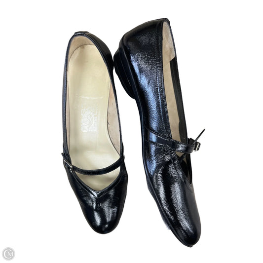 Shoes Designer By Ferragamo In Black, Size: 6