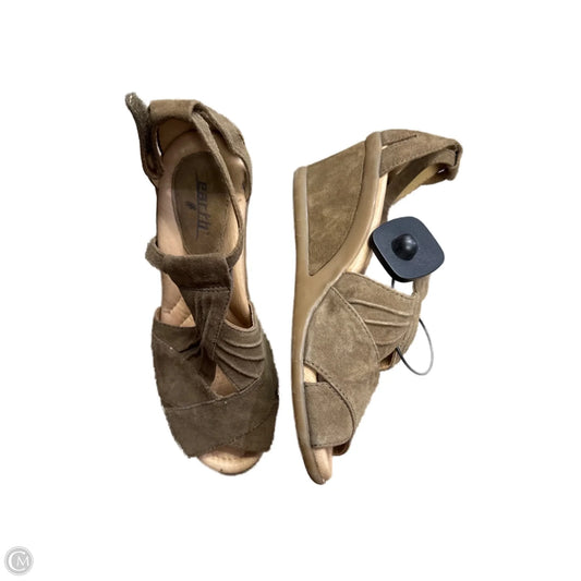 Sandals Heels Wedge By Earth In Taupe, Size: 6