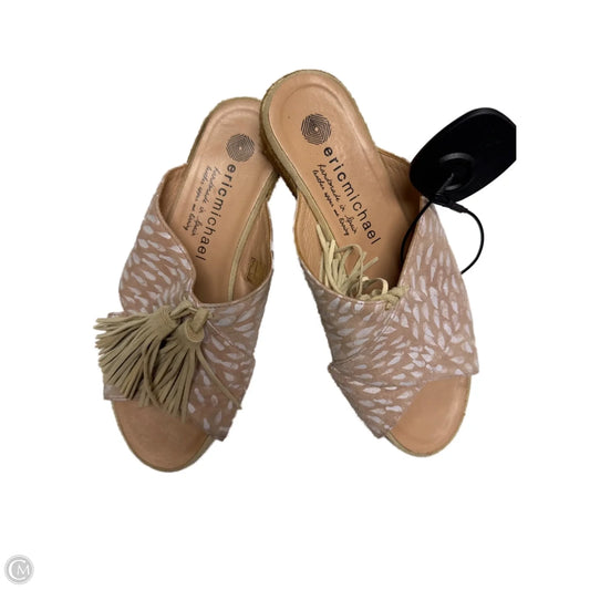 Sandals Flats By ERIC MICHAEL In Tan & White, Size: 7