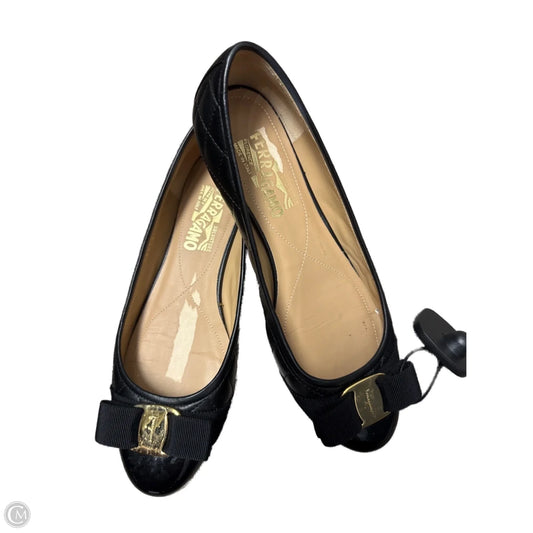 Shoes Luxury Designer By Ferragamo In Black, Size: 7.5
