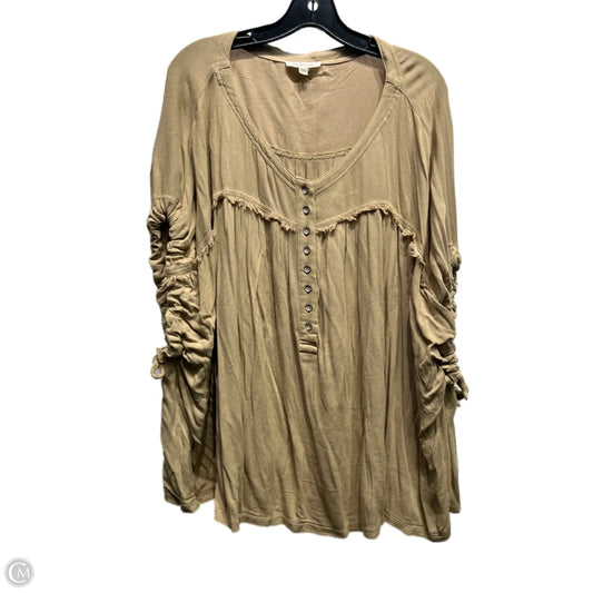 Top Short Sleeve By Oli & Hali In Taupe, Size: L