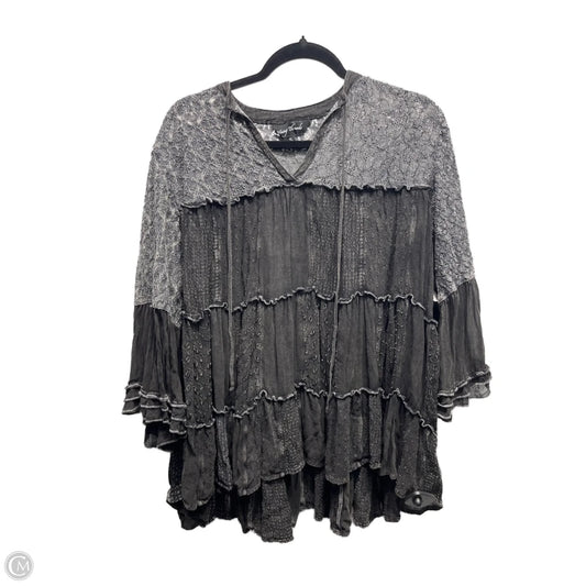 Top Long Sleeve By young threads In Black, Size: Xl