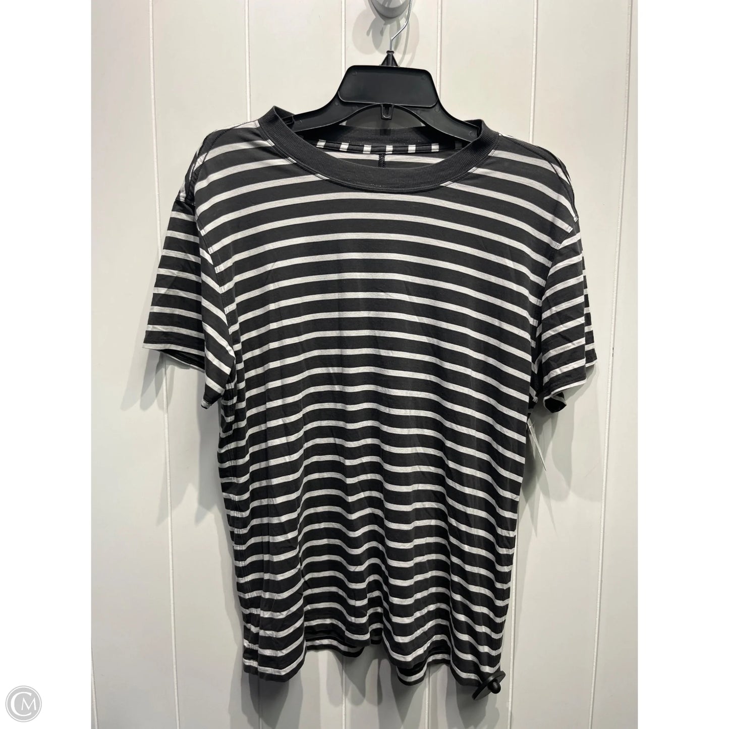 Athletic Top Short Sleeve By Lululemon In Grey & White, Size: M