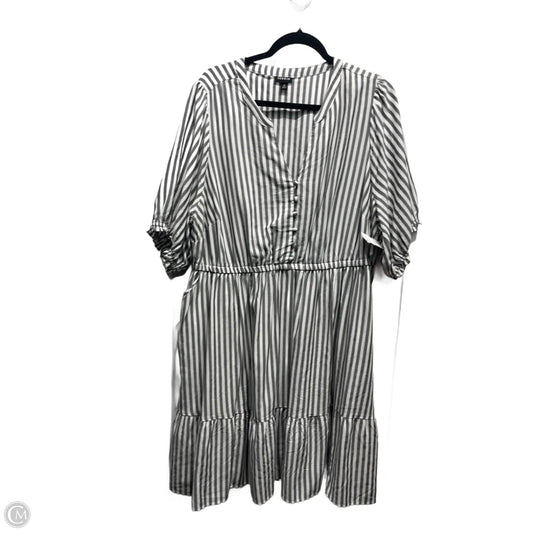 Dress Casual Short By Torrid In Grey & White, Size: 2x