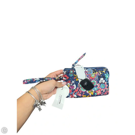 Wristlet By Vera Bradley, Size: Small