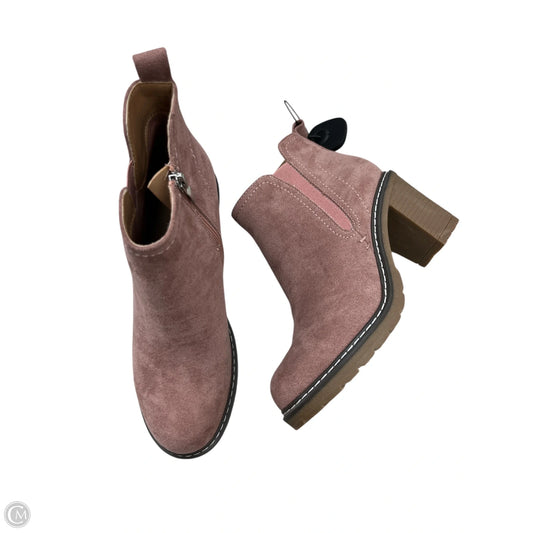Boots Ankle Flats By Corkys In Mauve, Size: 8