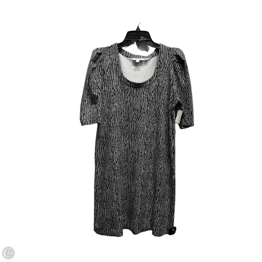 Dress Casual Short By Chicos In Black & White, Size: M