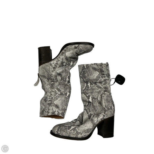 Boots Ankle Heels By Free People In Snakeskin Print, Size: 9
