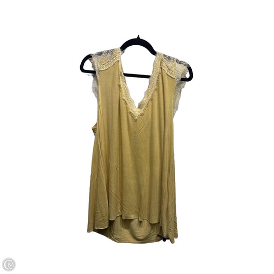 Top Short Sleeve By Pol In Yellow, Size: L