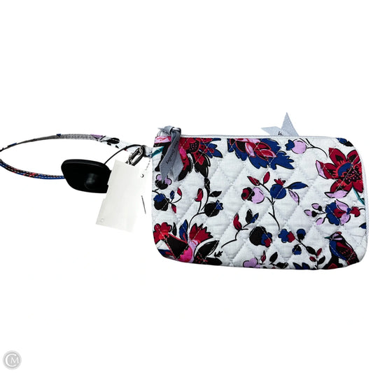 Wristlet By Vera Bradley, Size: Small