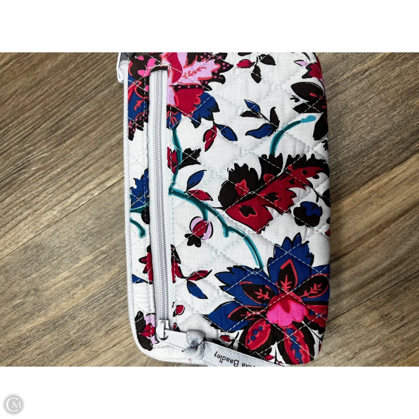 Wristlet By Vera Bradley, Size: Small