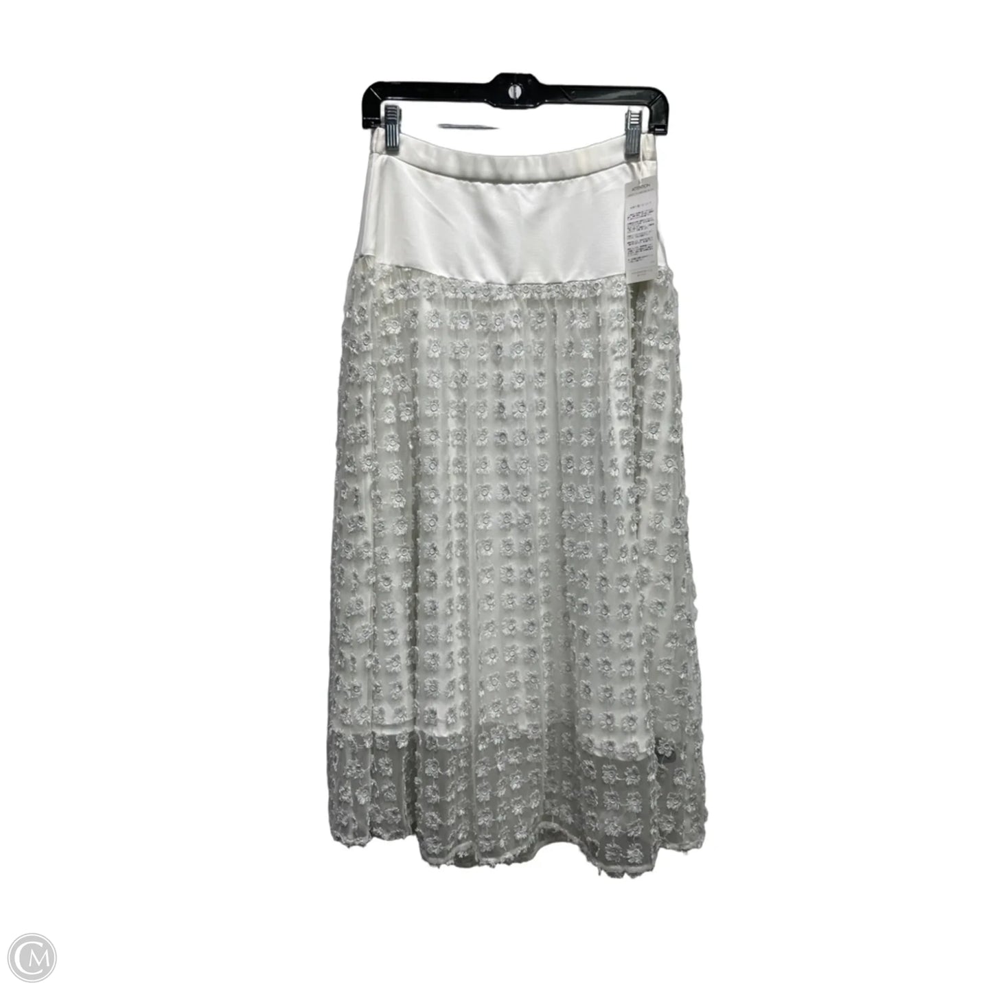 Skirt Maxi By Clothes Mentor In White, Size: 2