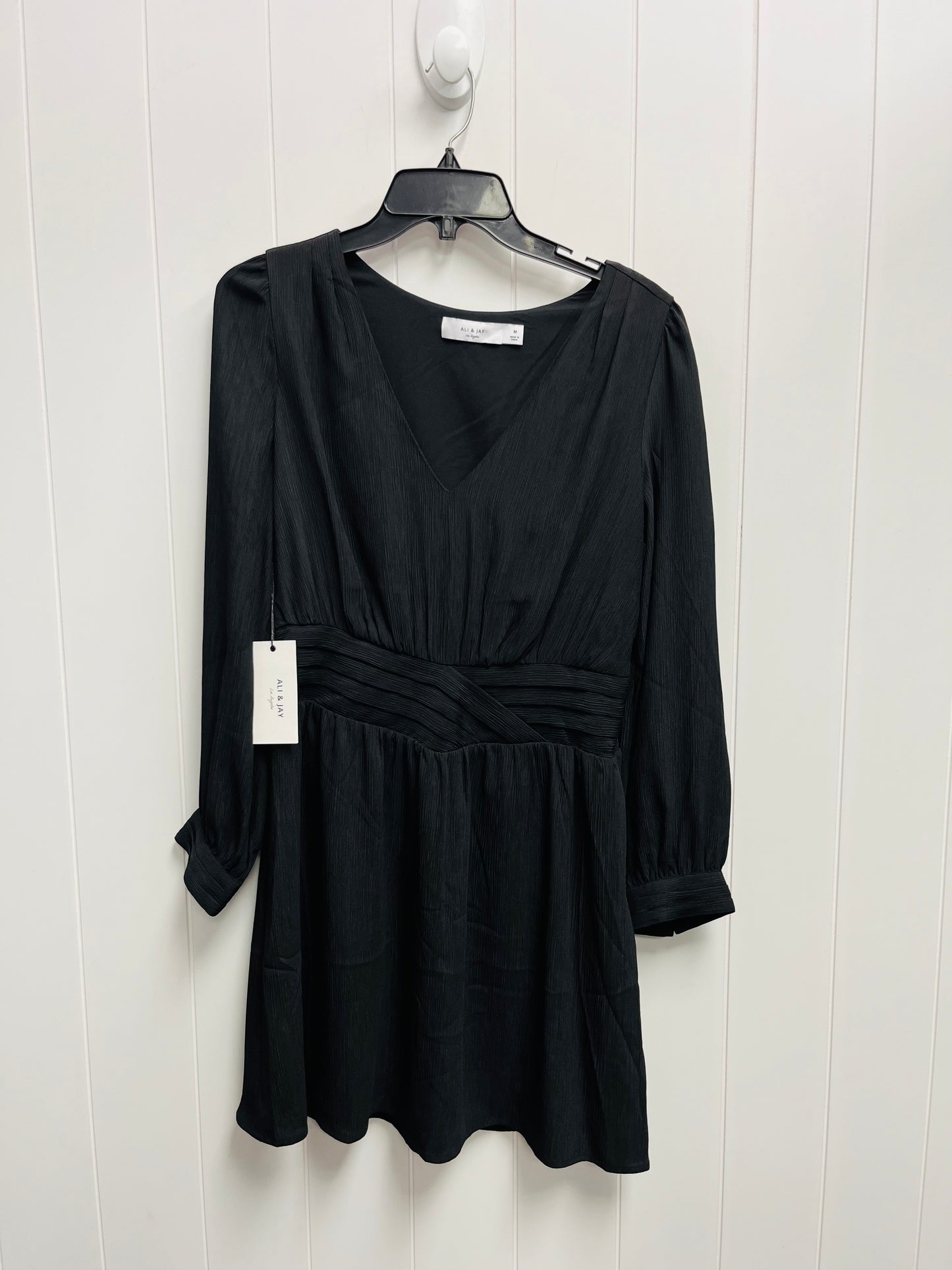 Dress Casual Short By Ali And Jay In Black, Size: M