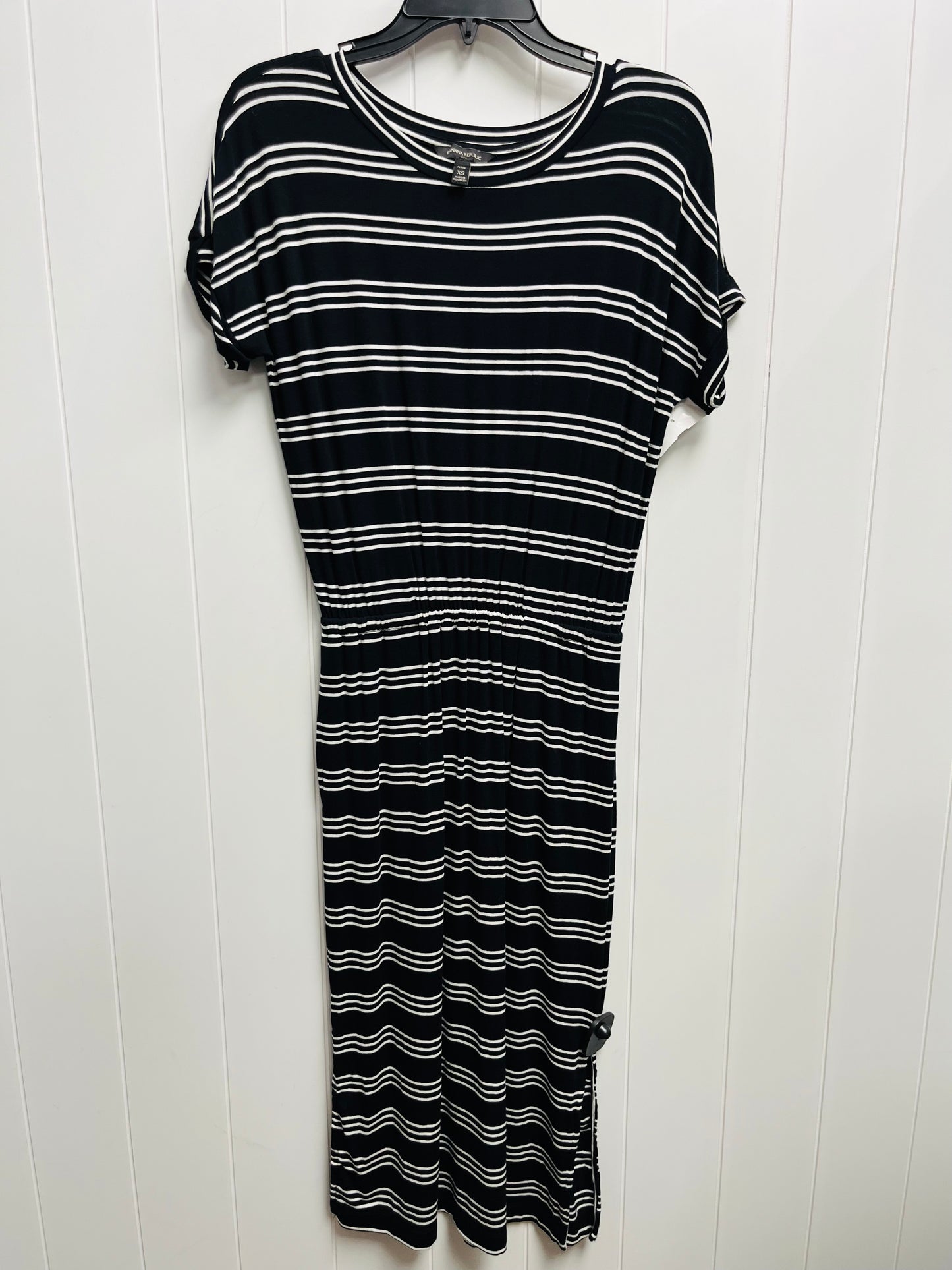 Dress Casual Midi By Banana Republic In Black & White, Size: Xs