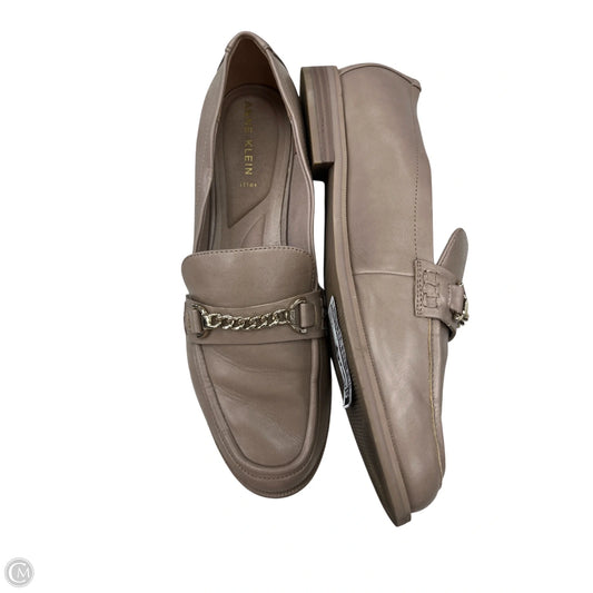 Shoes Flats By Anne Klein In Tan, Size: 11