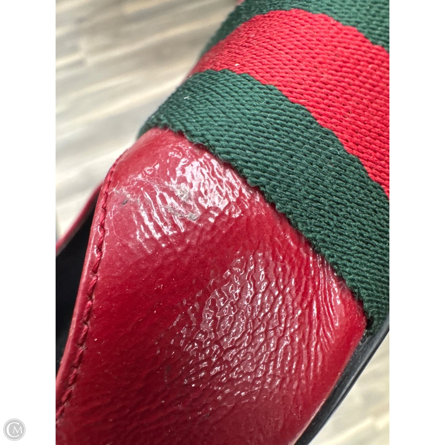 Shoes Luxury Designer By Gucci In Green & Red, Size: 9
