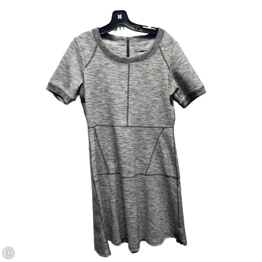 Dress Casual Short By Athleta In Grey, Size: M