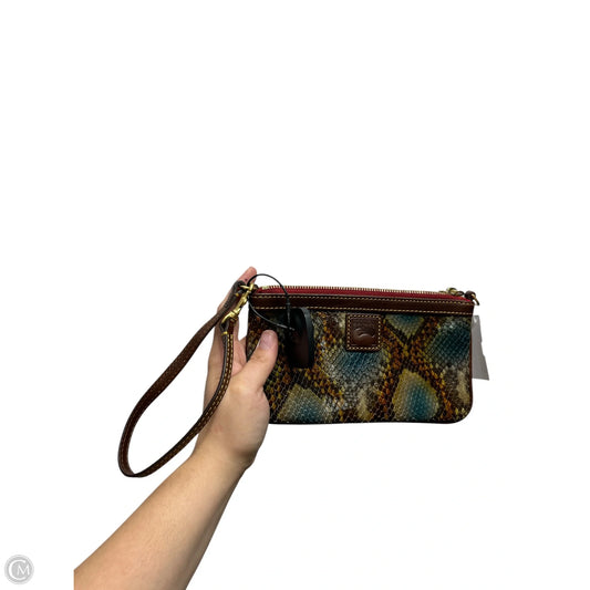 Wristlet Designer By Dooney And Bourke, Size: Medium