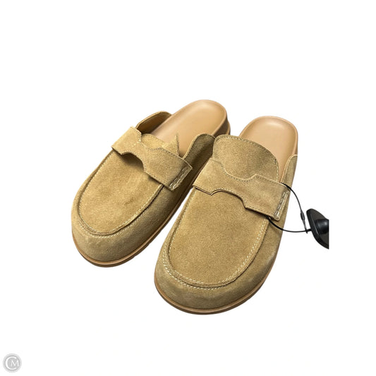 Shoes Flats By Clothes Mentor In Tan, Size: 8.5