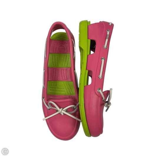 Shoes Flats By Crocs In Green & Pink, Size: 9