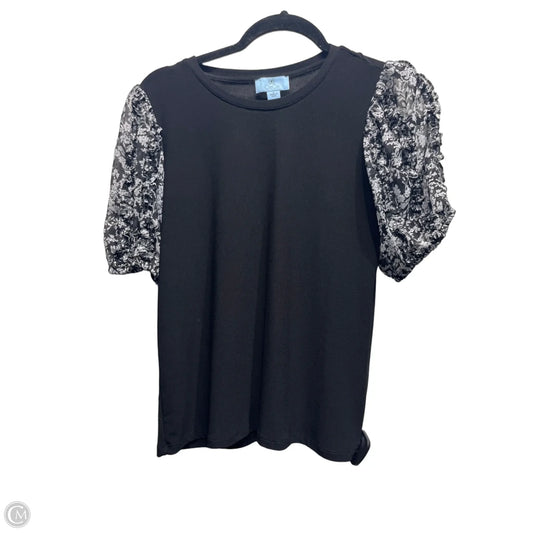 Top Short Sleeve By Cece In Black & White, Size: S