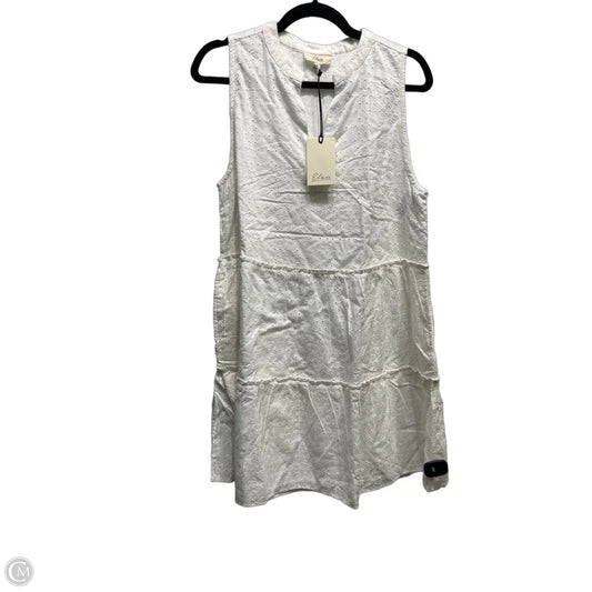 Dress Casual Short By Elan In White, Size: S
