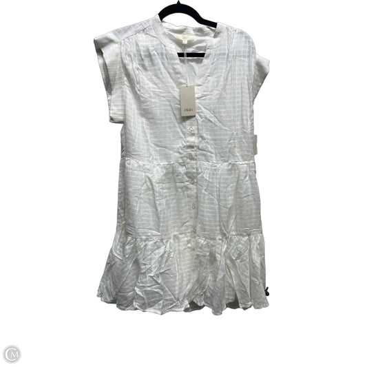 Dress Casual Short By Elan In White, Size: S