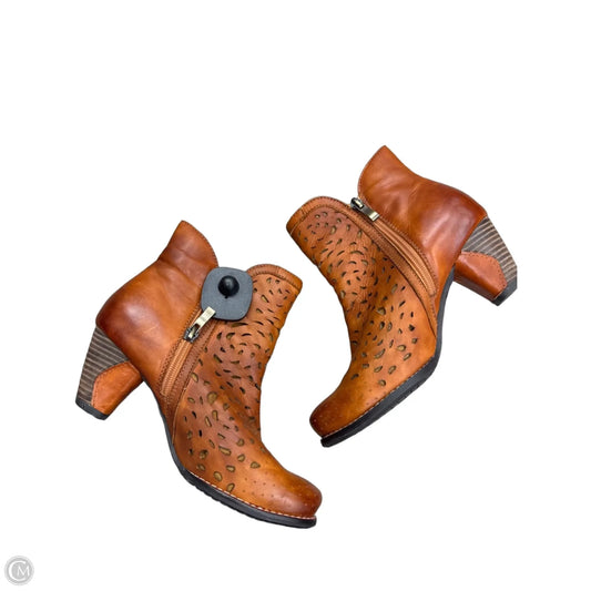 Boots Ankle Heels By Spring Step In Brown, Size: 7