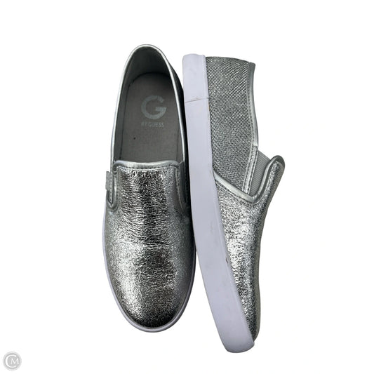 Shoes Flats By Guess In Silver, Size: 8.5