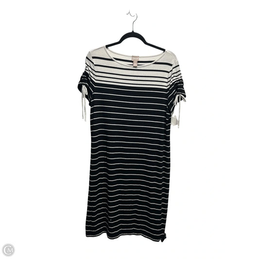 Dress Casual Short By Chicos In Black & White, Size: M