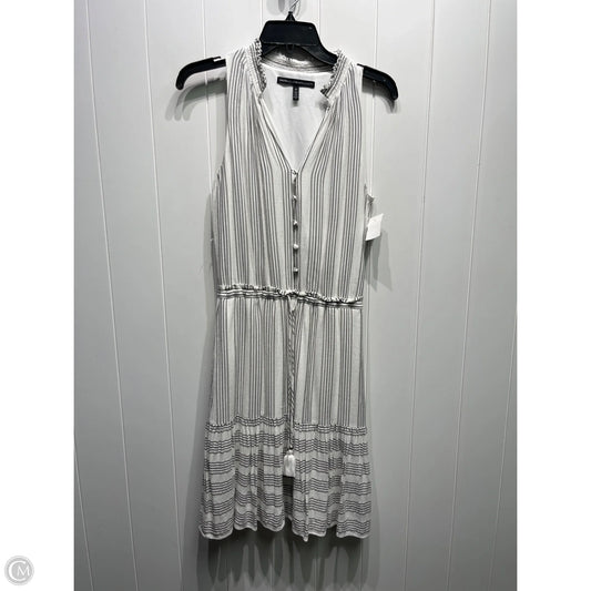 Dress Casual Short By White House Black Market In Grey & White, Size: Xs