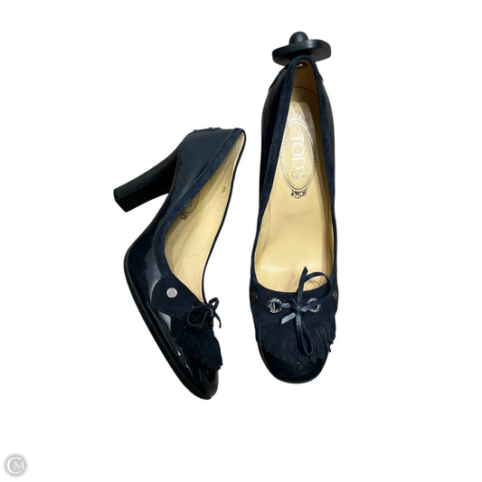 Shoes Luxury Designer By Tods In Navy, Size: 8.5