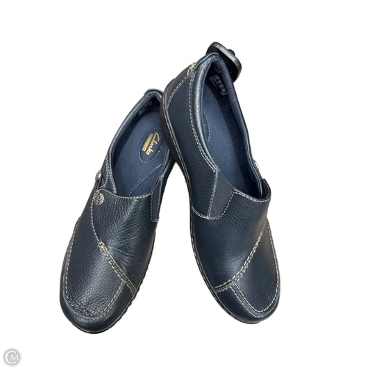 Shoes Flats By Clarks In Navy, Size: 11