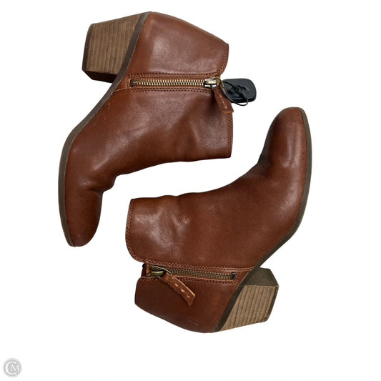 Boots Designer By Frye In Brown, Size: 8.5