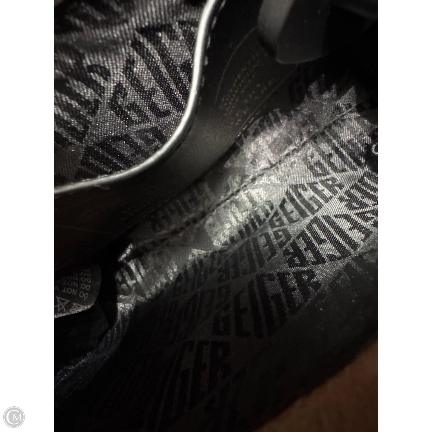 Crossbody Designer By Kurt Geiger, Size: Small