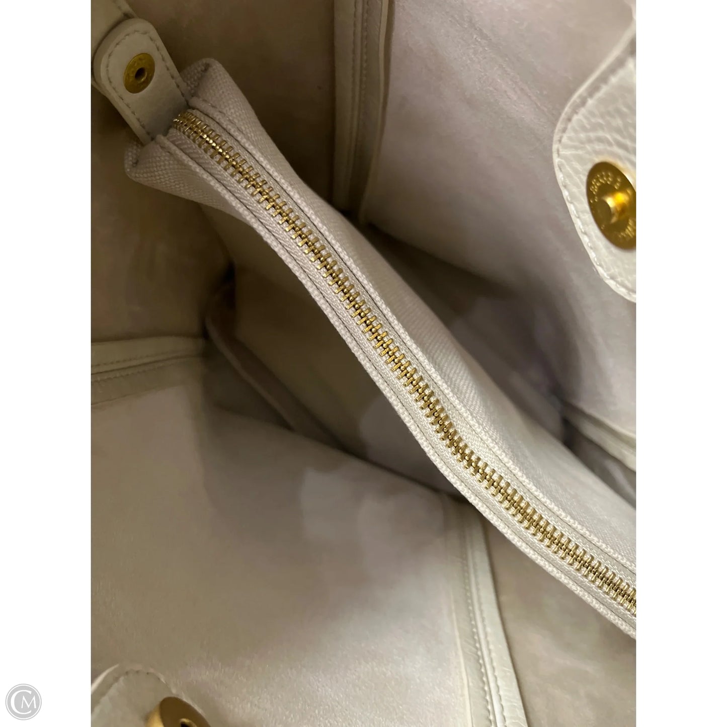 Handbag By Clothes Mentor, Size: Medium